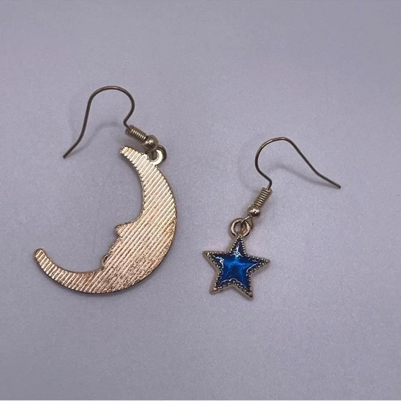 2 LEFT! Moon & Star Earrings - Picture 2 of 3
